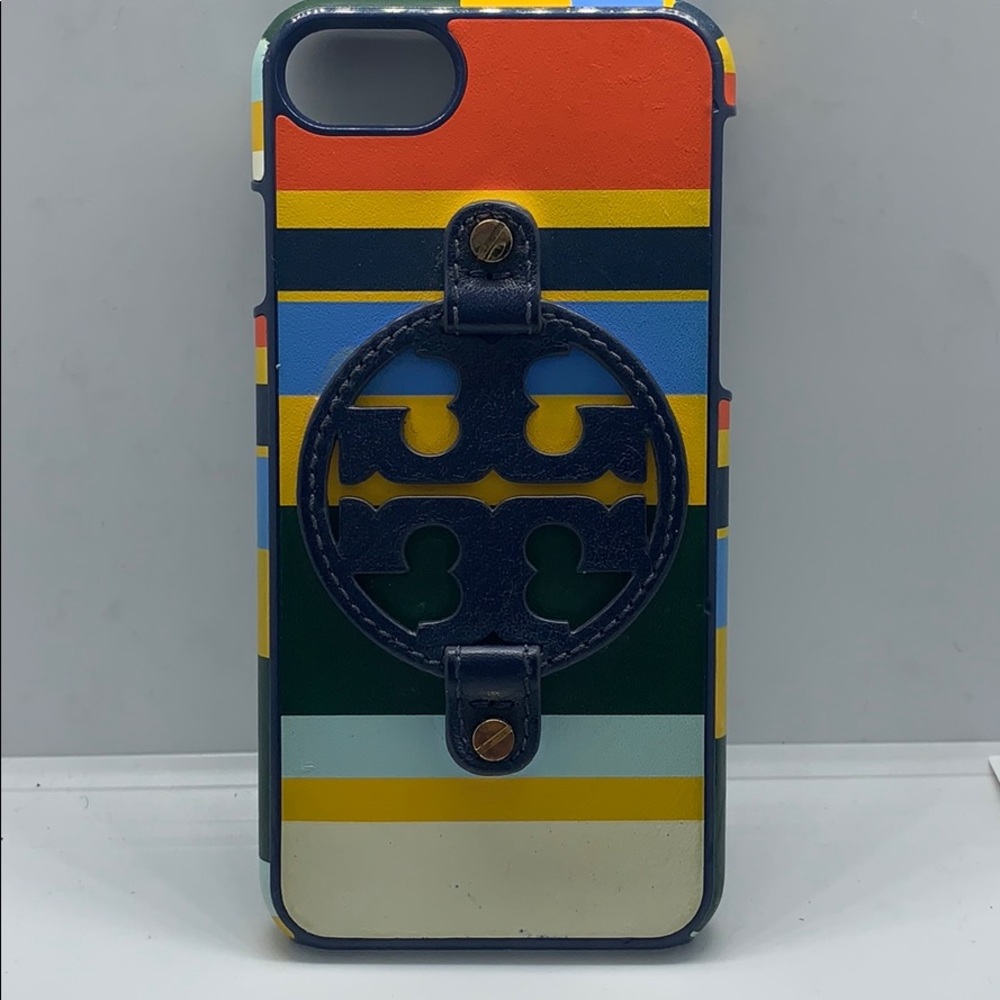 Covers for iPhone 7 or 8. Excellent conditions.